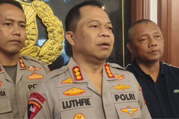 Kapolrestabes Surabaya Kombes Pol Luthfie Sulistiawan mengungkap perkembangan kasus perusakan dan aksi anarkisme saat pengesahan perguruan silat di Surabaya.