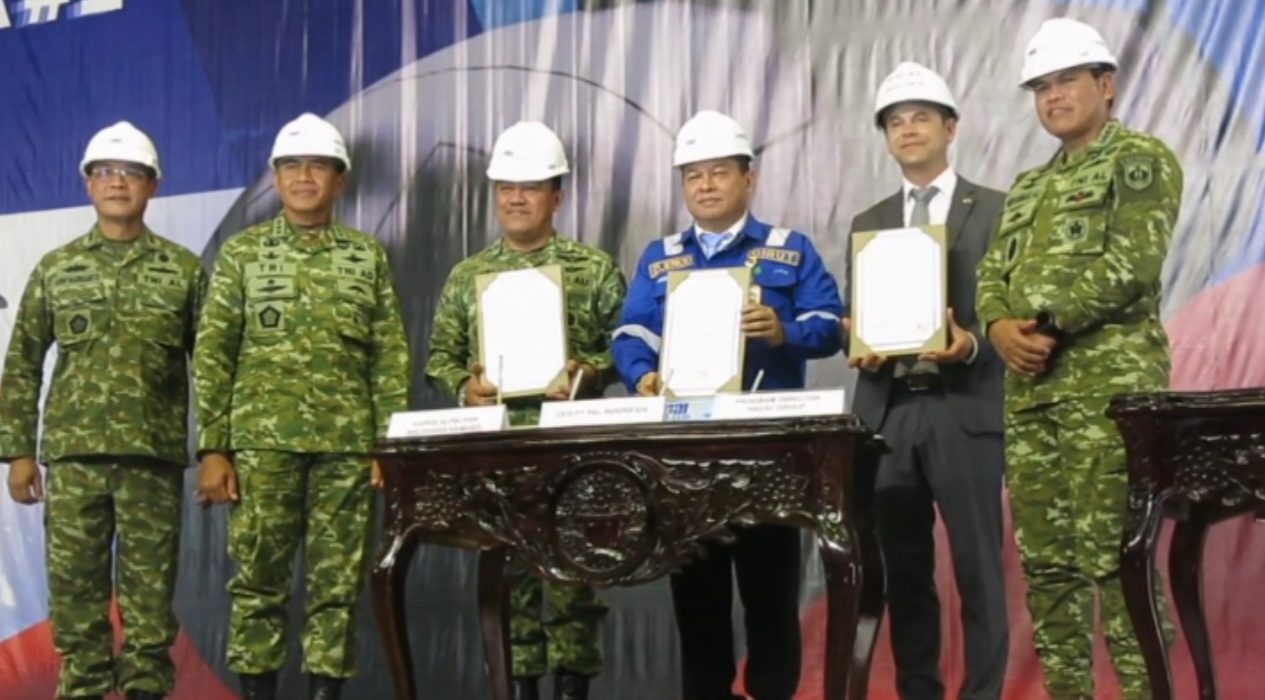 TNI AL, PT PAL INDONESIA, dan Naval Group menggelar ceremoni First Cutting Steel, dalam kerjasa.a Pembangunan Kapal Selam Scorpene di PT PAL Surabaya.