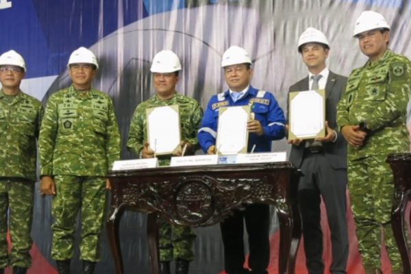 TNI AL, PT PAL INDONESIA, dan Naval Group menggelar ceremoni First Cutting Steel, dalam kerjasa.a Pembangunan Kapal Selam Scorpene di PT PAL Surabaya.