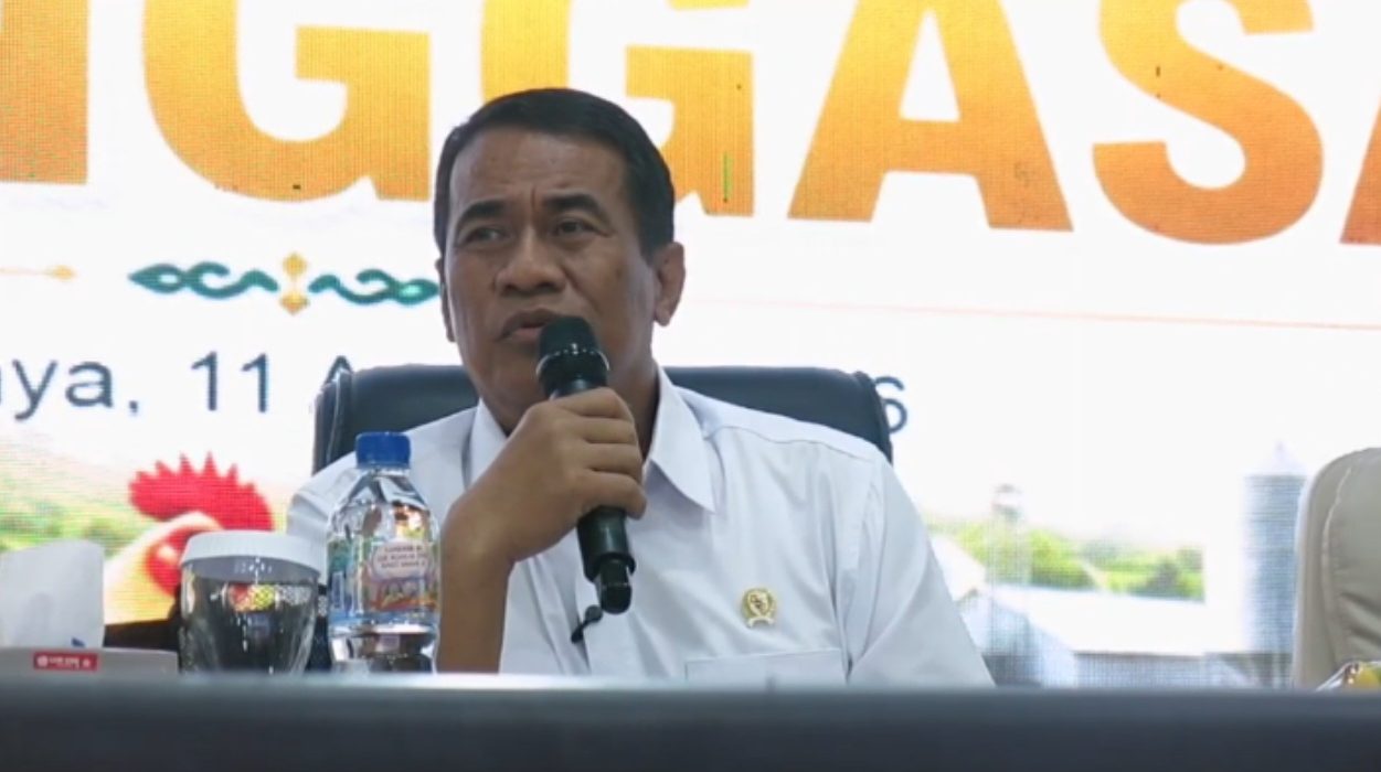 Menteri Pertanian Andi Amran Sulaiman saat menjadi pembicara dalam Rapat Koordinasi Perunggasan di Graha Pusvetma, Jawa Timur.