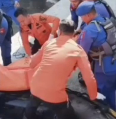 Penemuan Jenazah Pria 29 tahun di Perairan Teluk Lamong.