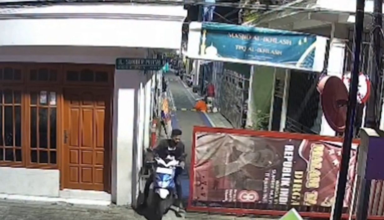 Pelaku curanmor modus tukar motor saat bawa kabur motor lebih bagus di Sumber Mulyo Bubutan Surabaya.