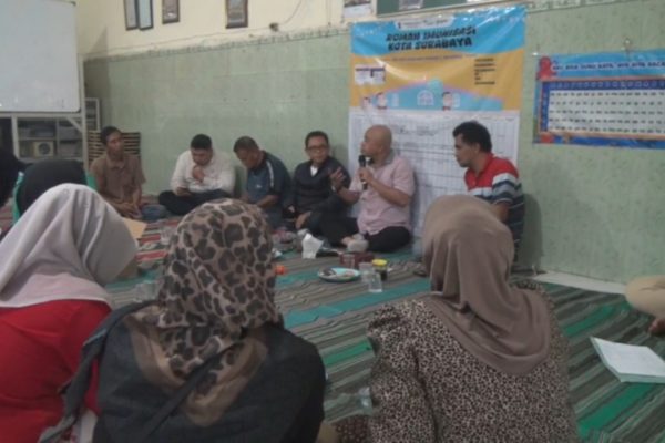 Dua pekan pascapenggerebekan, Pemkot Surabaya mulai berdayakan warga Jalan Kunti.